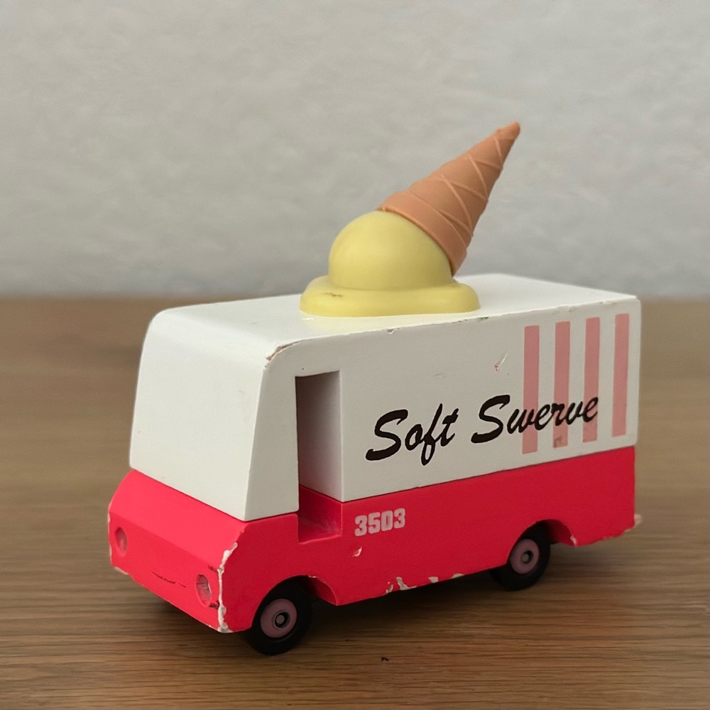 Candylab Soft Swerve Ice Cream Truck